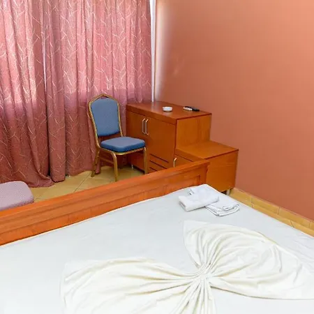 Hotell Argeli 3*